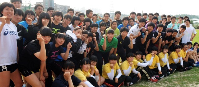 전국 최고의 체육명문이자 글로벌 체육영재의 산실로 자리매김한 경기체육고등학교 학생들이 오는 10월 열리는 제93회 전국체육대회에서 선전을 다짐하며 연습에 매진하고 있다. 추상철기자 scchoo@kyeonggi.com