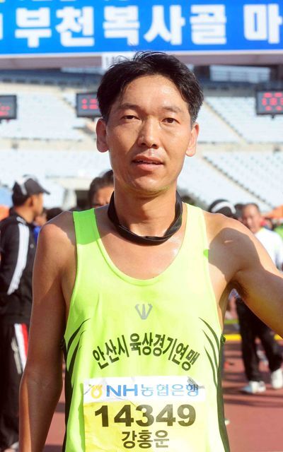 제7회 부천복사골마라톤대회 10km 남자 1위. 전형민기자 hmjeon@kyeonggi.com