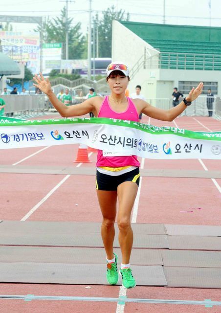 제9회 오산독산성전국하프마라톤대회  10km 여자 1위.  전형민기자 hmjeon@kyeonggi.com