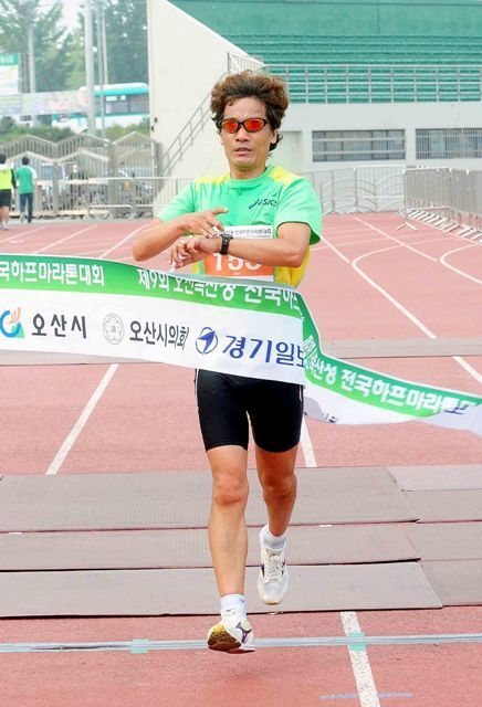 제9회 오산독산성전국하프마라톤대회  5km 남자 1위. 전형민기자 hmjeon@kyeonggi.com