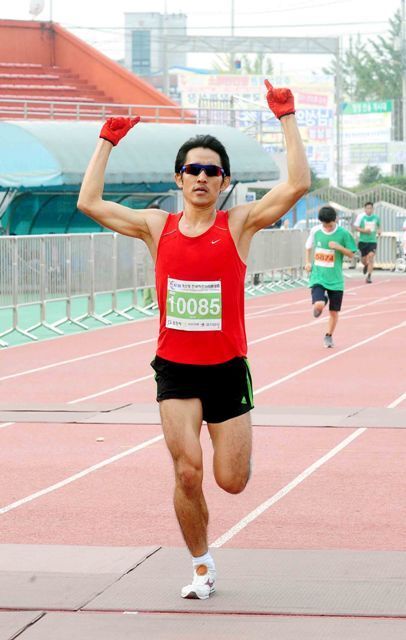 제9회 오산독산성전국하프마라톤대회  10km 남자 1위. 전형민기자 hmjeon@kyeonggi.com