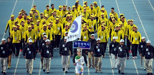 11일 대구시 수성구 대구스다디움에서 열린  제93회 전국체육대회 개회식에서 인천시선수단이 입장하고 있다. 전형민기자 hmjeon@kyeonggi.com
