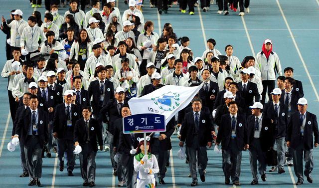 11일 대구시 수성구 대구스다디움에서 열린  제93회 전국체육대회 개회식에서 경기도선수단이 입장하고 있다. 전형민기자 hmjeon@kyeonggi.com