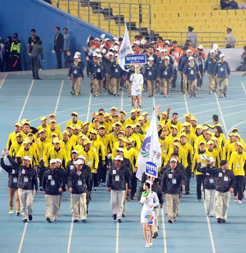 11일 대구시 수성구 대구스다디움에서 열린  제93회 전국체육대회 개회식에서 인천시선수단이 입장하고 있다. 전형민기자 hmjeon@kyeonggi.com