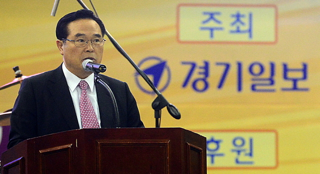 경기일보가 주최하고 경기도와 수원시가 후원한 수원-KT 서포터즈 월드베이스볼클래식(WBC) 응원전이 열린 5일 수원 실내체육관에서 임창열 경기일보 대표이사 회장이 인사말을 하고 있다. 추상철기자 scchoo@kyeonggi.com