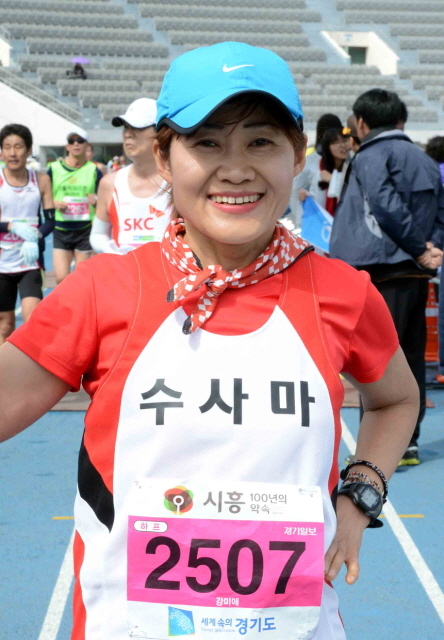 제11회경기마라톤대회 하프코스 여자 1위.특별취재반