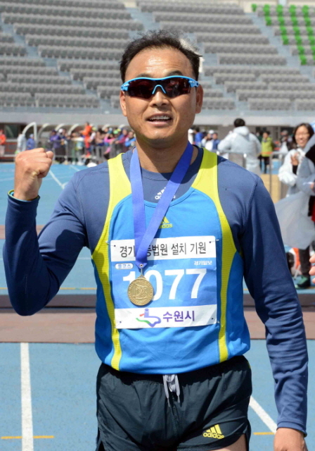 제11회경기마라톤대회  풀코스 이봉주 선수.특별취재반