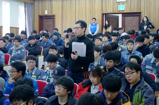 ▲ 한국폴리텍대학 화성캠퍼스(학장 조한유)는 18일 한국국제협력단(이사장 김영목) 전경무 팀장을 초청하여 월드프렌즈 코이카봉사단 설명회를 개최했다.