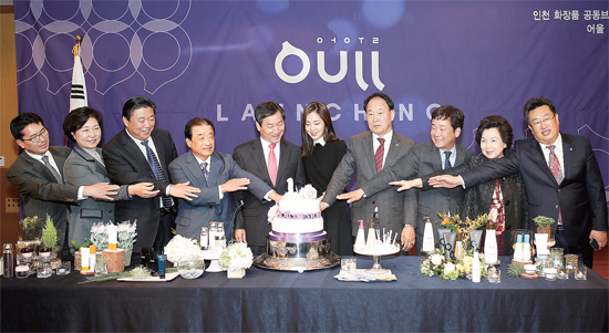 ▲ 인천시 농업기술센터는 남동 배의 품질 향상 프로젝트의 일환으로 농민을 대상으로 1:1 맞춤형 현장 컨설팅을 진행하고 있다.