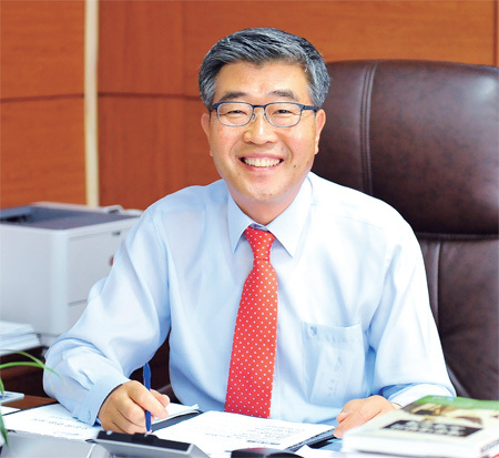 ▲ 원경희 여주시장이 명품 여주 건설을 위한 새해 시정 방침을 밝히고 있다.
