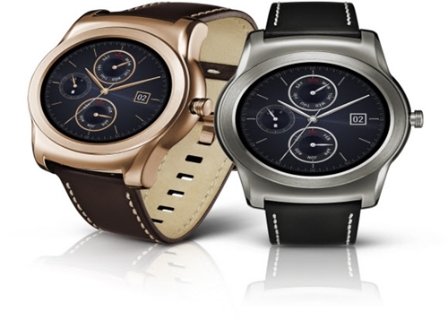 ▲ LG전자 LG 워치 어베인, ‘’LG 워치 어베인(Urbane)‘’을 처음 공개한다고 16일 밝혔다. ‘’LG 워치 어베인‘’은 최신 안드로이드 웨어 버전 운영체제를 탑재해, 안드로이드 운영체제 4.3 이상의 모든 스마트폰과 호환 가능하다. 연합뉴스