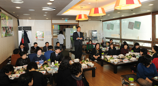 ▲ 구리시의회는 2일 경기도여성단체협의회 구리시지회 회원들과의 간담회를 개최했다.