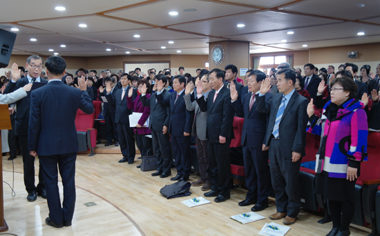 ▲ 부천교육지원청은 12일 솔안초등학교 드림홀에서 유·초·중·고·특수학교 교(원)장 203명이 참석한 가운데 ‘부패ZERO’ 확산 선포식을 개최했다.