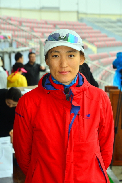 19일 수원종합운동장에서 열린 '제13회 경기마라톤 대회' 10km 여자 우승자 . 김시범기자