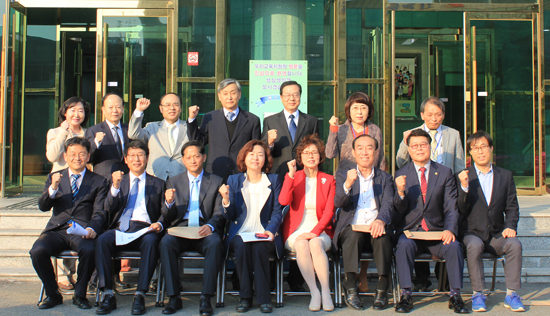 ▲ 고양교육지원청이 고양교육 발전방향을 논의하기 위해 경기도의회 고양지역 의원과 머리를 맞댔다
