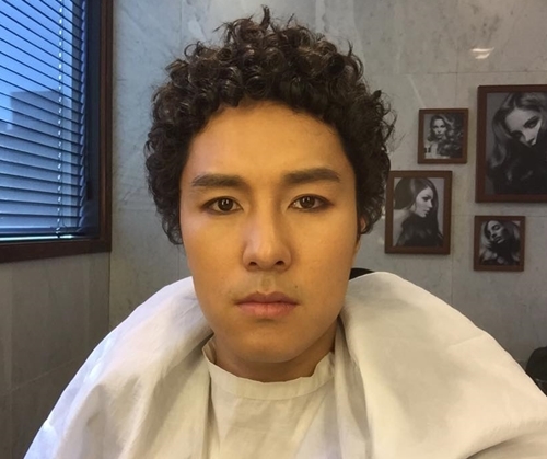 ▲ 김동완 ‘나 혼자 산다’, CI ENT 페이스북