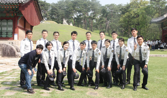 ▲ 구리경찰서는 신임 283기 경찰관교육생 15명과 경찰관으로서의 자긍심과 역사의식 고취를 위해 동구릉을 탐방했다고 3일 밝혔다.