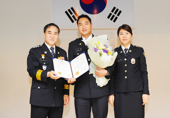▲ 김종양 경기경찰청장은 23일 오전 10시 화성서부경찰서를 방문, ‘서민의 사랑 도민의 자랑’이 되는 경찰상 구축을 위한 치안현장 간담회를 가졌다.