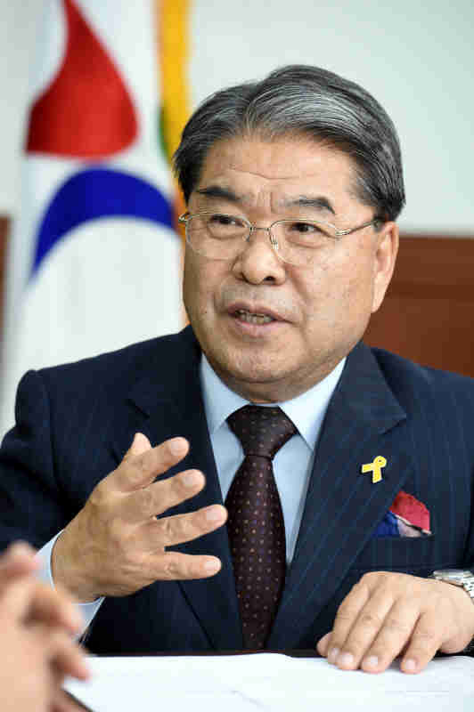 ▲ 이재정 경기도교육감이 취임 1주년 인터뷰에서 경기도와의 협력을 통한 경기교육 순항 분위기 조성을 가장 큰 성과라고 자평했다. ♣♣추상철기자