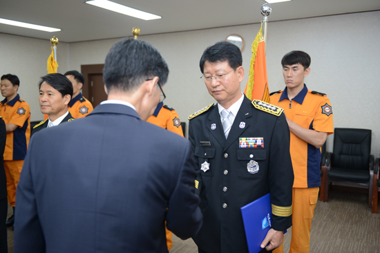 ▲ 부천소방서(서장 김경호)는 ‘겨울철 소방안전대책’에서 최우수 관서로 뽑혀 경기도재난안전본부(본부장 강태석)로부터 최우수상을 수여받았다.