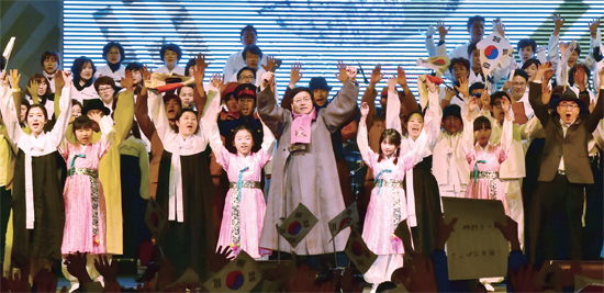▲ 광복70주년을 맞아 경기지역 뿐만 아니라 서울 등 타 지역 행사들이 많다. 뿐만 아니라 광복70주년의 의미를 되새기는 학술토론 등 형식도 다양하게 진행된다