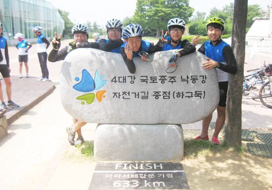 ▲ 사진은 좌로부터 한기식(자전거21 고양시지부 사무국장), 조원준, 변재현, 김도균,임응수