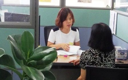 ▲ 성남시 금융복지상담센터서 상담 중