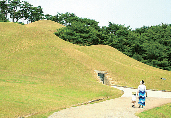 ▲ 송산리 고분군