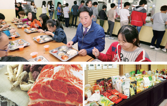 ▲ 왕산초등학교를 방문해 로컬푸드 친환경 급식을 점검하고 있는 정찬민 용인시장, 용인로컬푸드 성산포크, 학교급식식재료공동구매 기술평가 모습