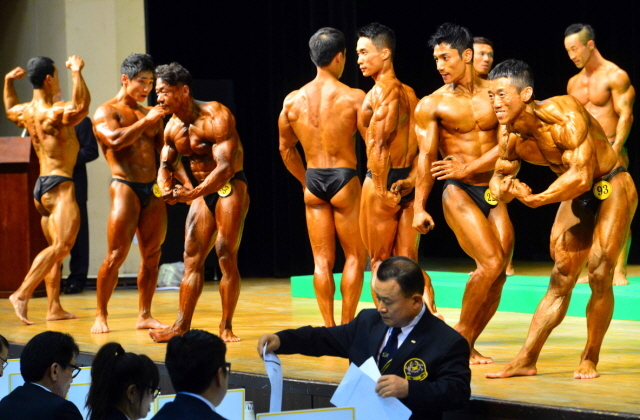 크기변환_보디빌딩남자일반부-65kg급결승 전151017 (7).jpg