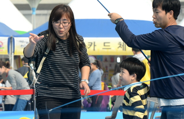 크기변환_1면 20151018 소래포구 축제 JYJ_0911.jpg