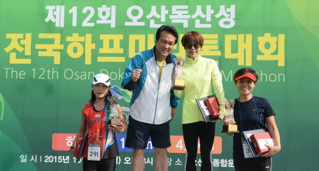 크기변환_W 오산마라톤 시상식 오 151018 (6).jpg