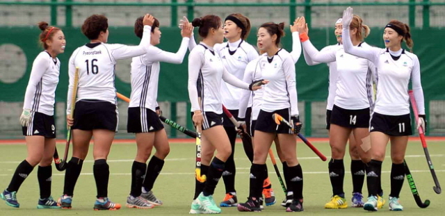크기변환_하키여일결승 전151022 (3).jpg