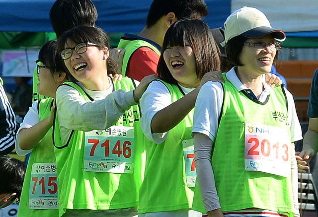 크기변환_제10회 부천 복사골 마라톤대회 덕산고 몸풀기  JYJ_2233.jpg