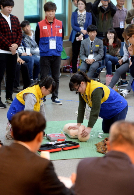 크기변환_7면 20151108 인천 적십자 심폐 소생술 경연대회 JYJ_5837.jpg