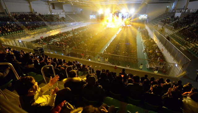 크기변환_1면 20151226 부활 송년 콘서트JYJ_5320.jpg