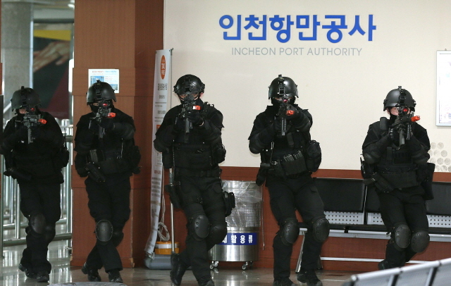크기변환_20160218 9공수 인천항 대테러훈련 JUN 1688.jpg