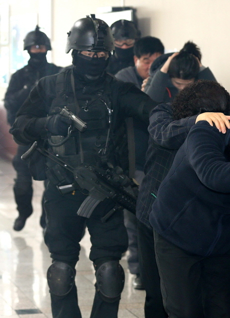 크기변환_20160218 9공수 인천항 대테러훈련 JUN 1869.jpg