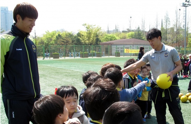 ▲ 인천UTD, ‘2016년 유아무료축구교실’ 회원모집(1)