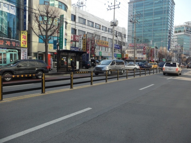 ▲ 이구리경찰서 간이중앙분리대