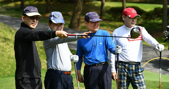 크기변환_W 경제인자선골프대회 오 160425 (16).jpg