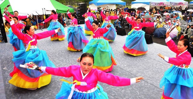1면 20160560  아이러브 카네이션 어버이 축제JUN_1487_R.jpg