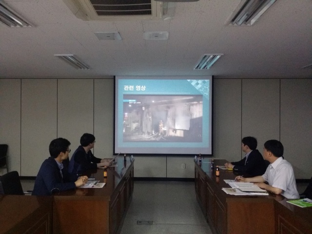 ▲ 인천중부소방서는 10일 인천지역 내 대형마트, 농·수협 관계자와 간담회를 열고 주택용 기초소방시설 설치를 독려했다./소방서 제공