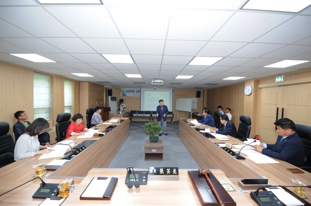 ▲ 12-1.2016년 의정 역량 강화를 위한 의원 연수