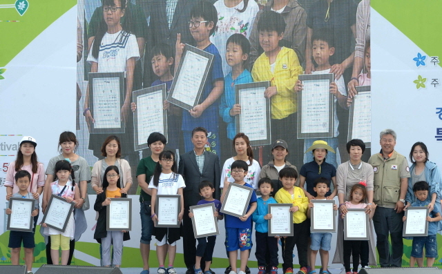 크기변환_화보 20160604 영종그린문화축제 GREEN 그리기 대회JYJ_8860.jpg