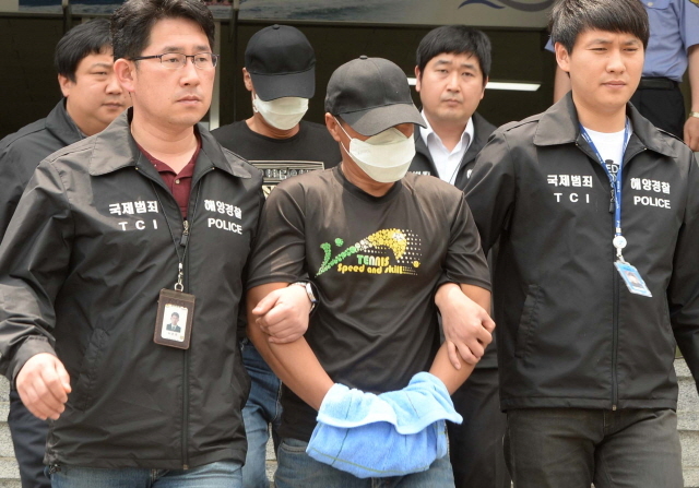 크기변환_20160607 연평도 어민 나포 중국어선 선장 구속 영장실질 심사JYJ_9728.jpg
