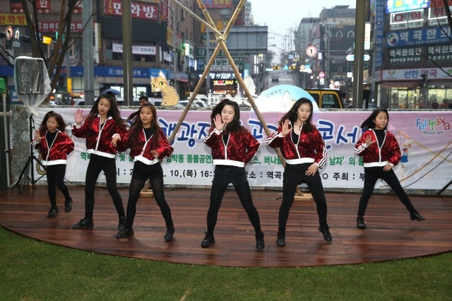 ▲ 문화예술과_역곡다행광장 생활예술공연