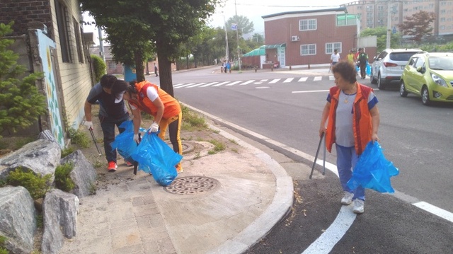 ▲ 9-1.한국자유총연맹 동두천시지회 환경정화활동 전개