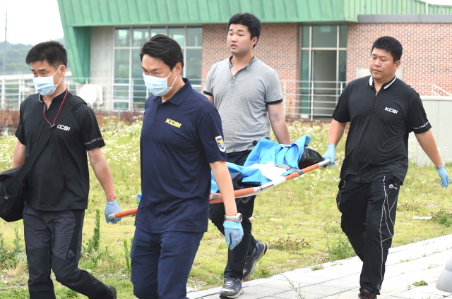 크기변환_7면 20160627 경인아라뱃길 머리없는 시신  머리부위 발견 JUN_3379.jpg