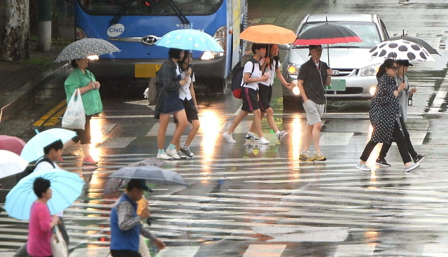 크기변환_1면 20160704 본격 장마시작 스케치  JUN_9050.jpg